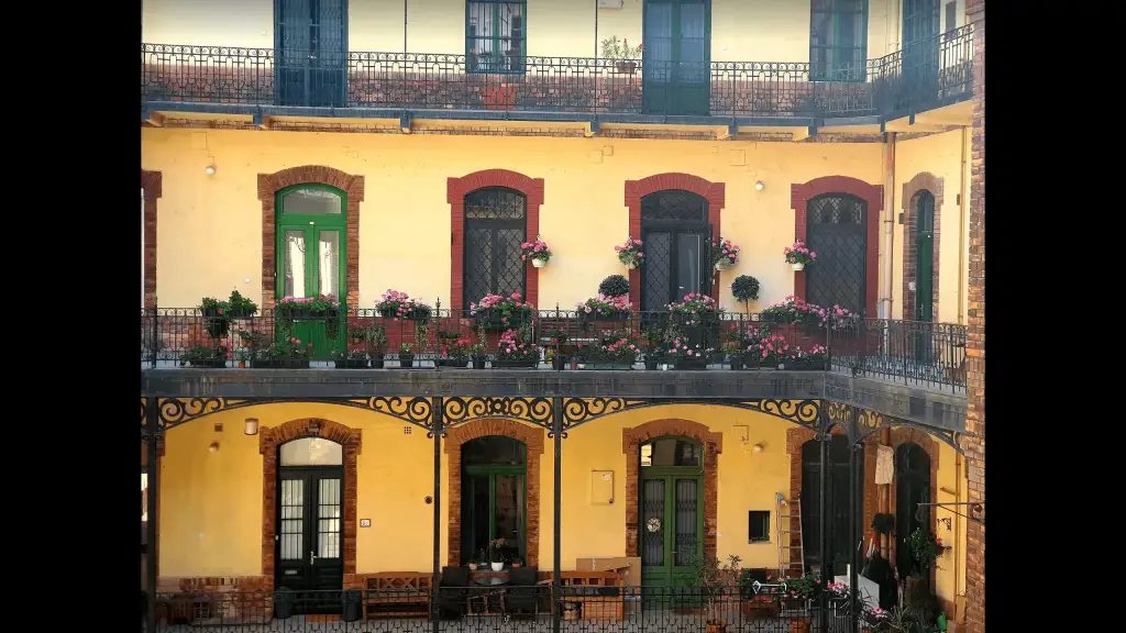 How to get a Hungary residence permit by buying real estate